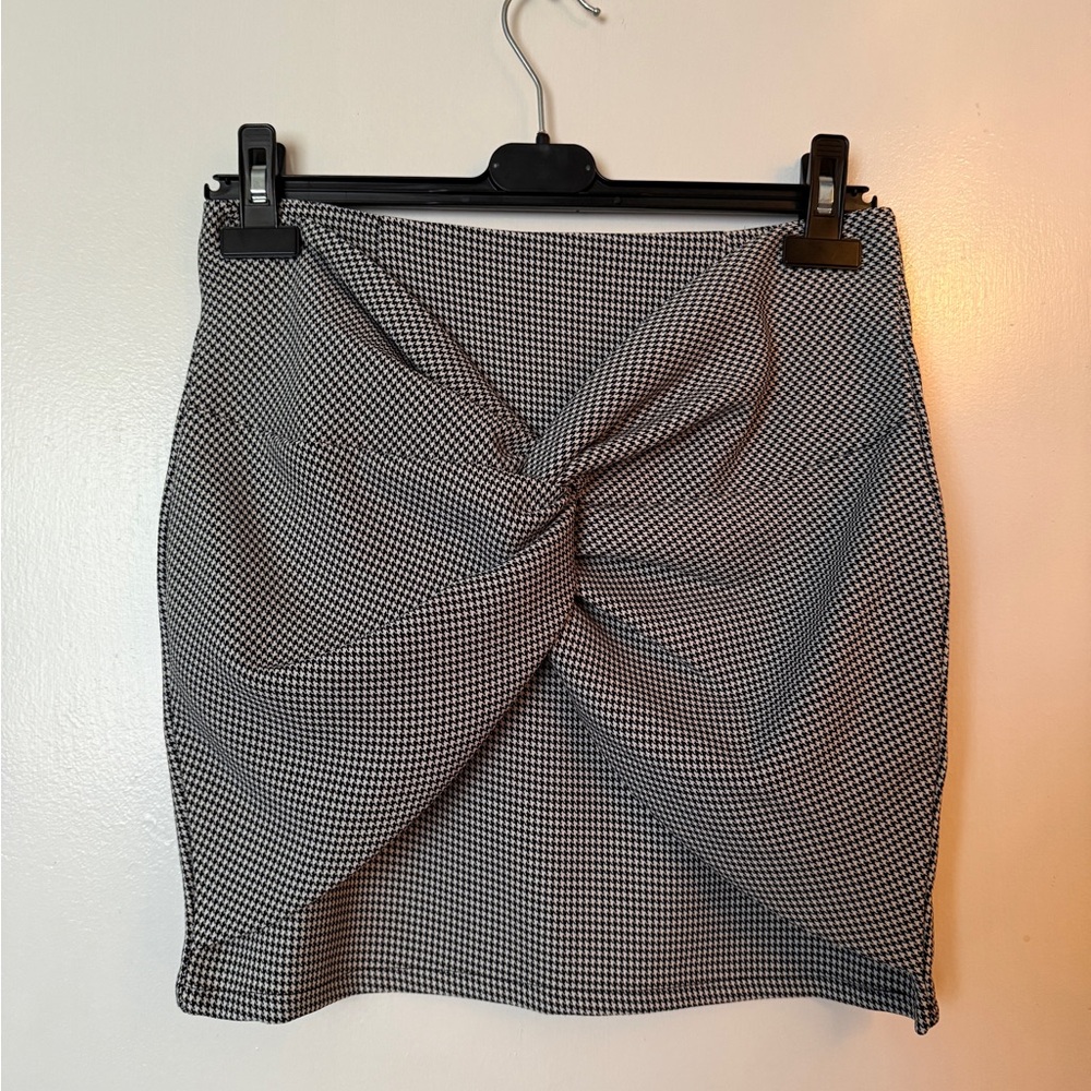 Idem Ditto Black and White Checkered Skirt - Size M